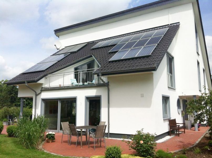 Malerarbeit an einem Haus